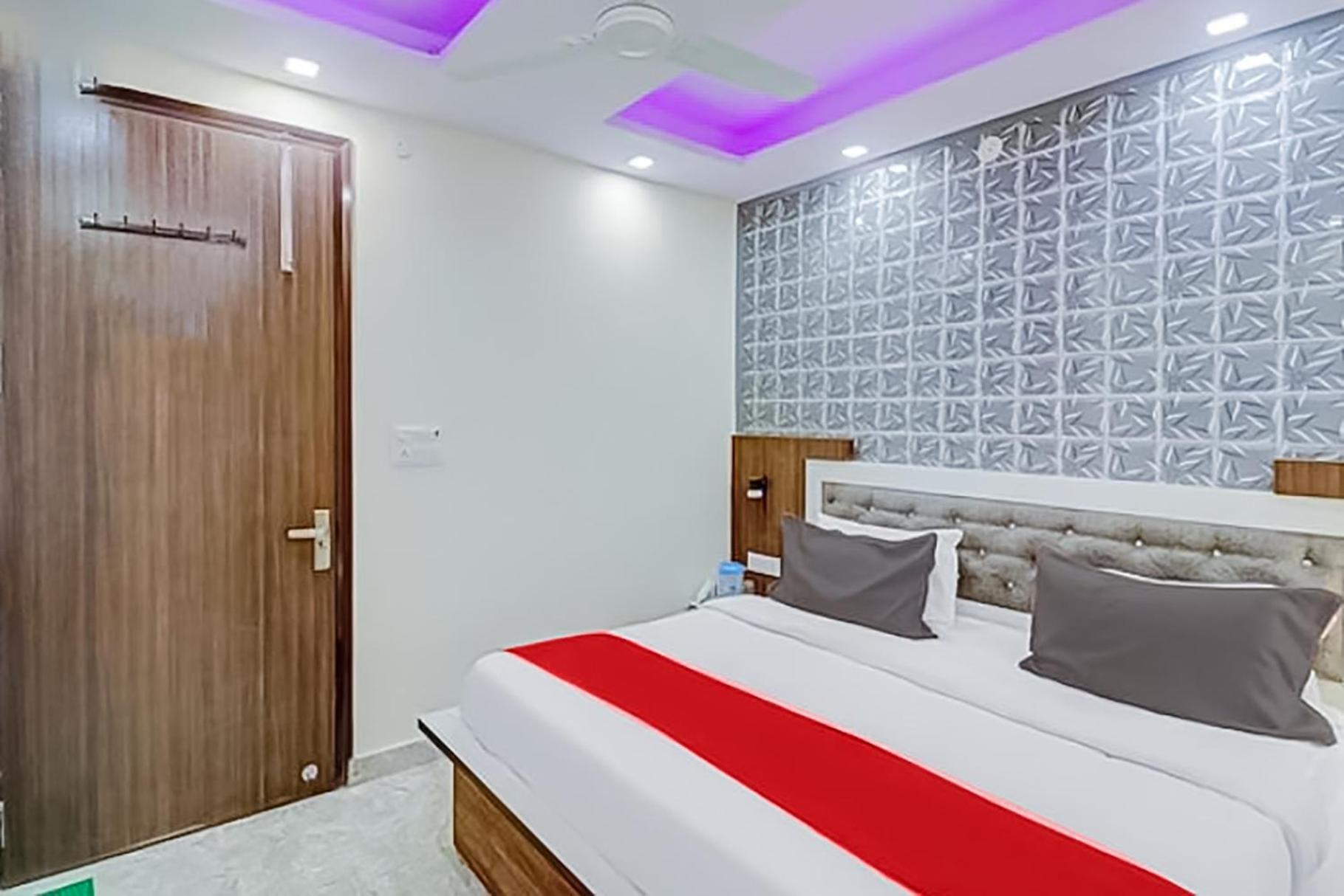 Cr Residency -near Chanakyapuri Embassy Area
